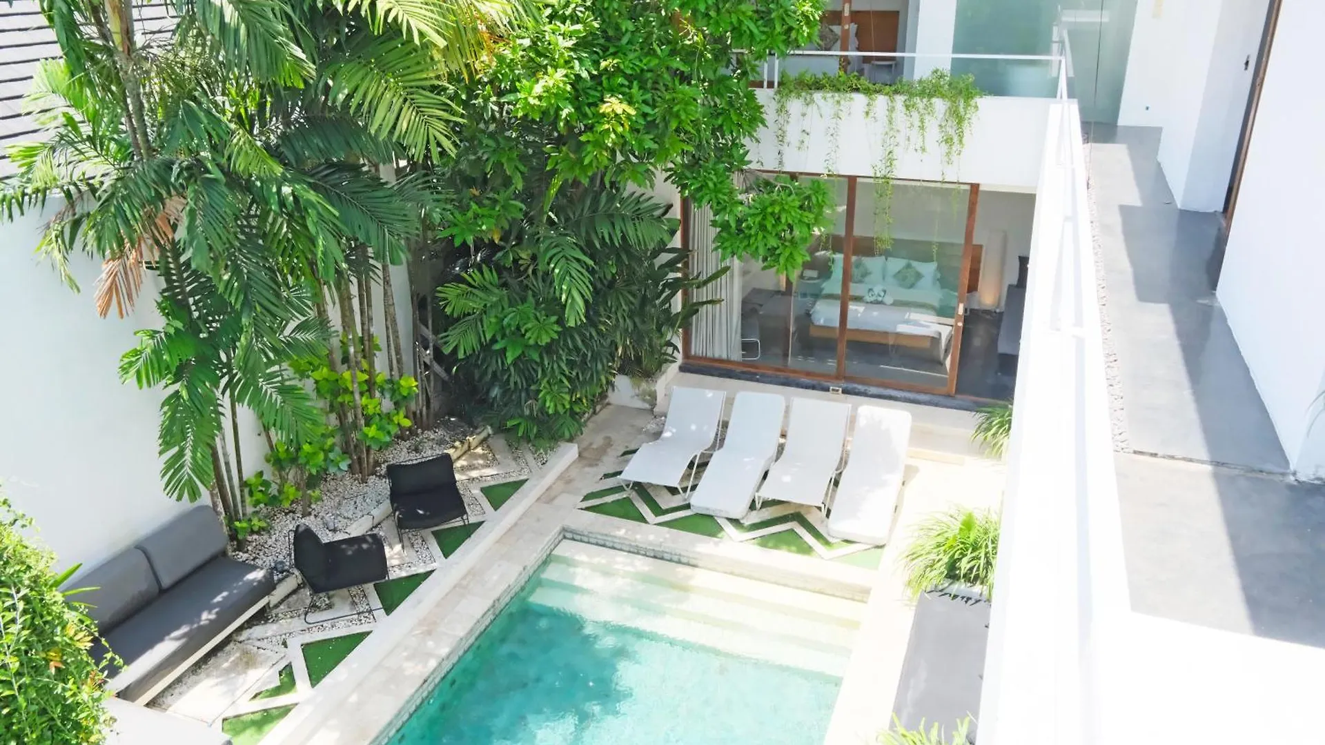 Modern & Central 3 Bedroom plus cinema Seminyak  Indonesia