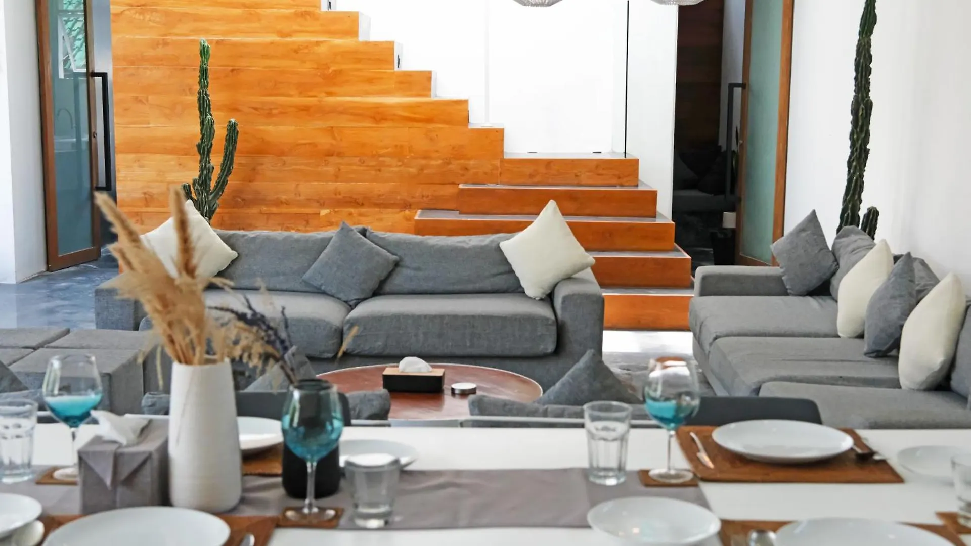 Villa Modern & Central 3 Bedroom plus cinema Seminyak  Indonesia