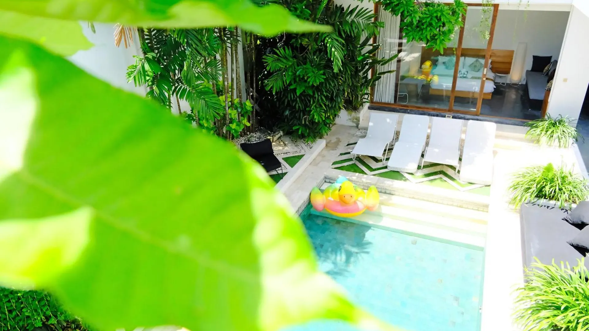 Modern & Central 3 Bedroom plus cinema Seminyak  0*, Seminyak (Bali) Indonesia