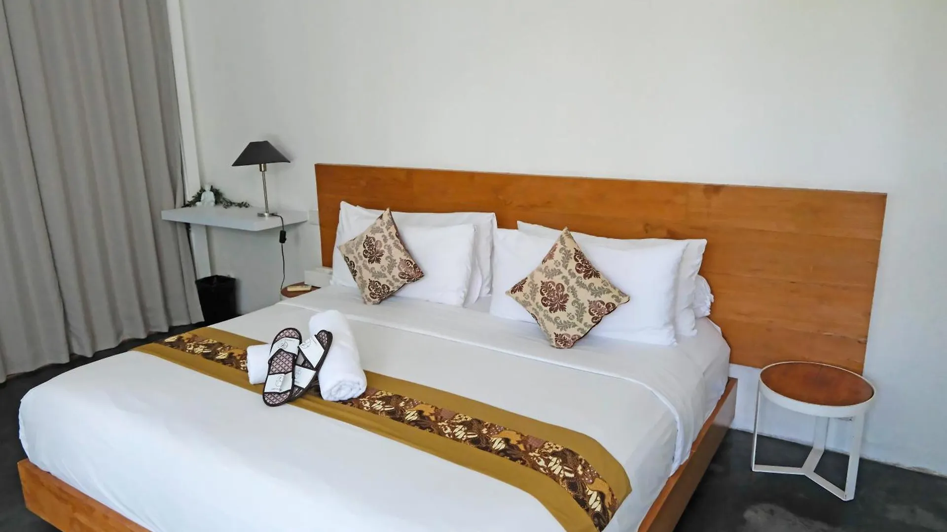 Modern & Central 3 Bedroom plus cinema Seminyak  Seminyak (Bali)