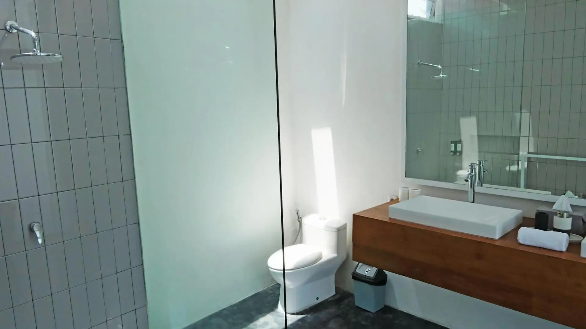 Modern & Central 3 Bedroom plus cinema Seminyak  Indonesia