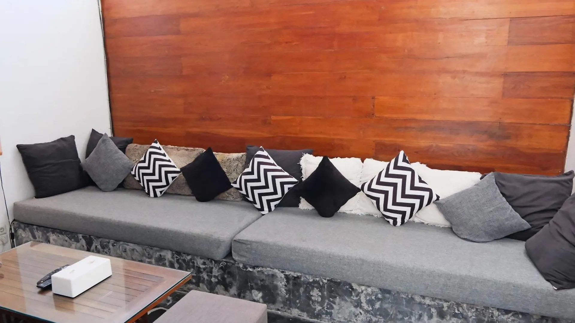 Villa Modern & Central 3 Bedroom plus cinema Seminyak  Indonesia