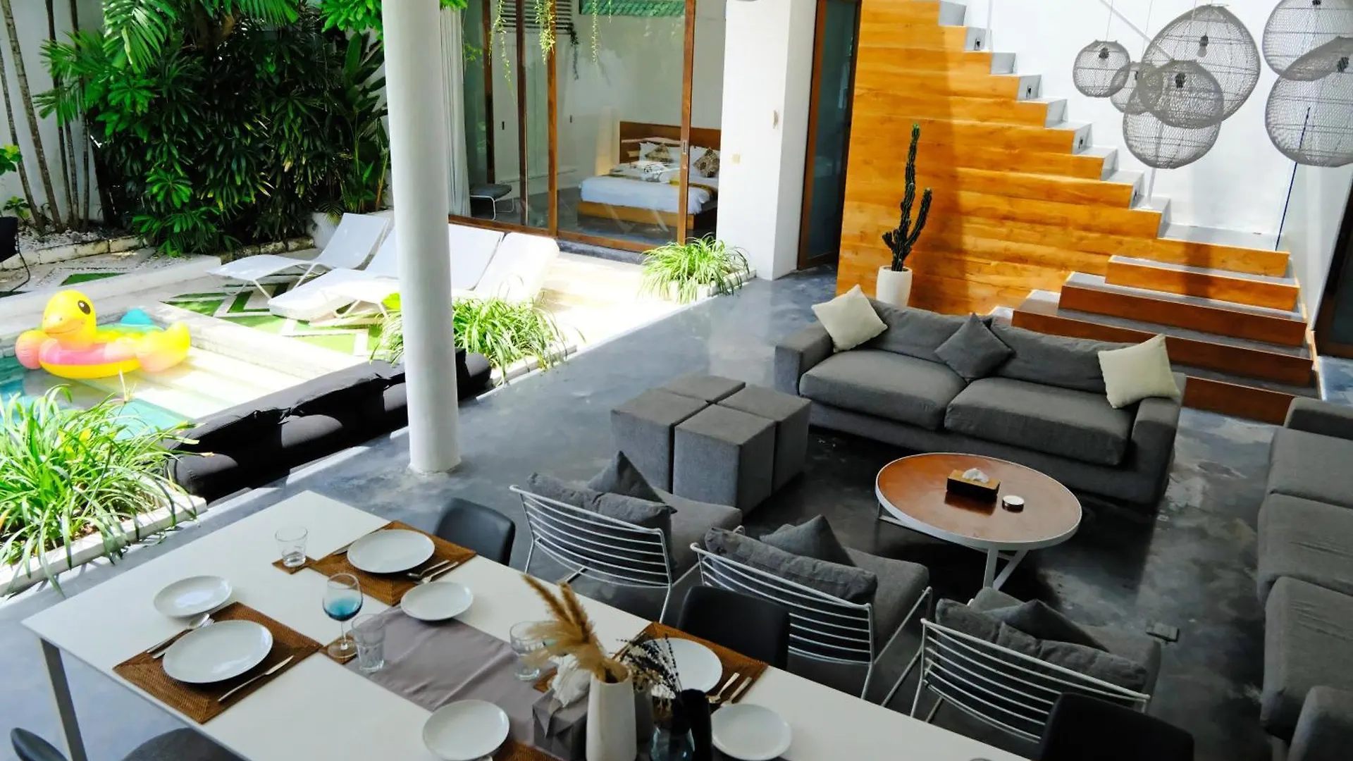Modern & Central 3 Bedroom plus cinema Seminyak  Villa