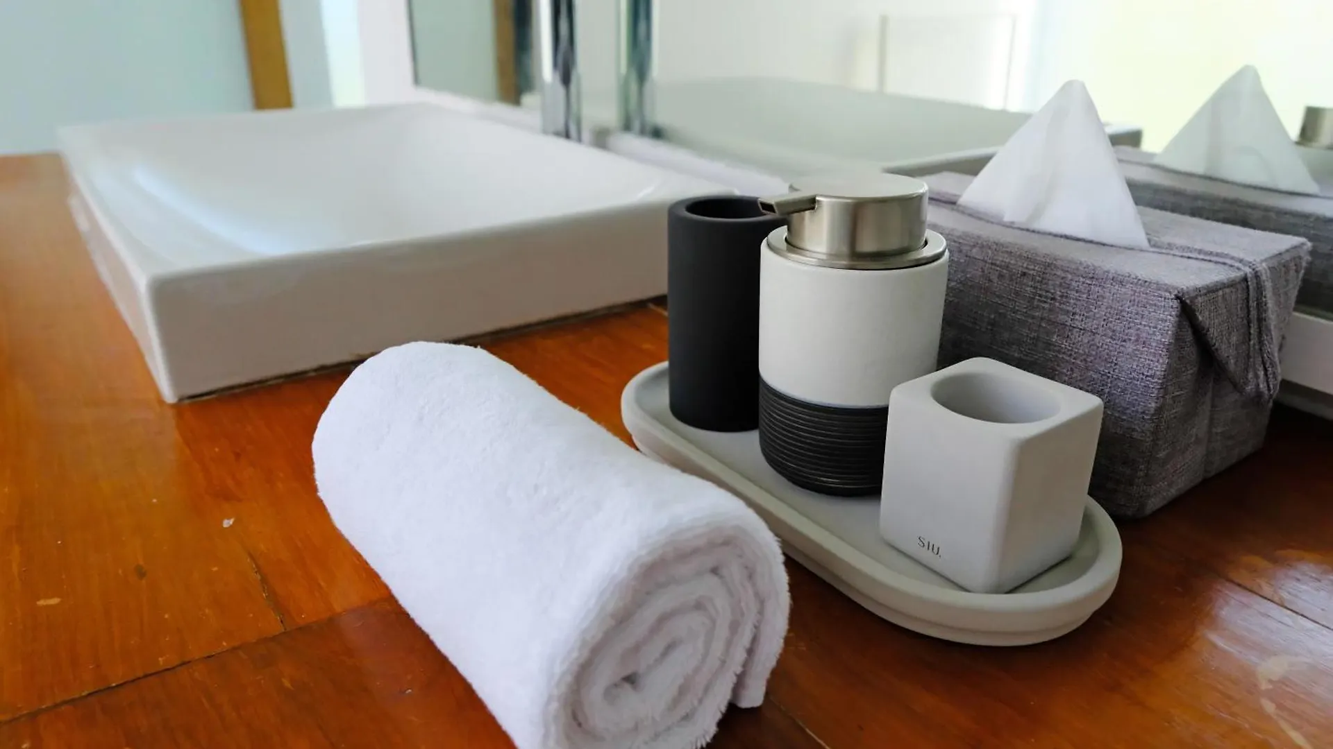 Modern & Central 3 Bedroom plus cinema Seminyak  Villa Seminyak (Bali)