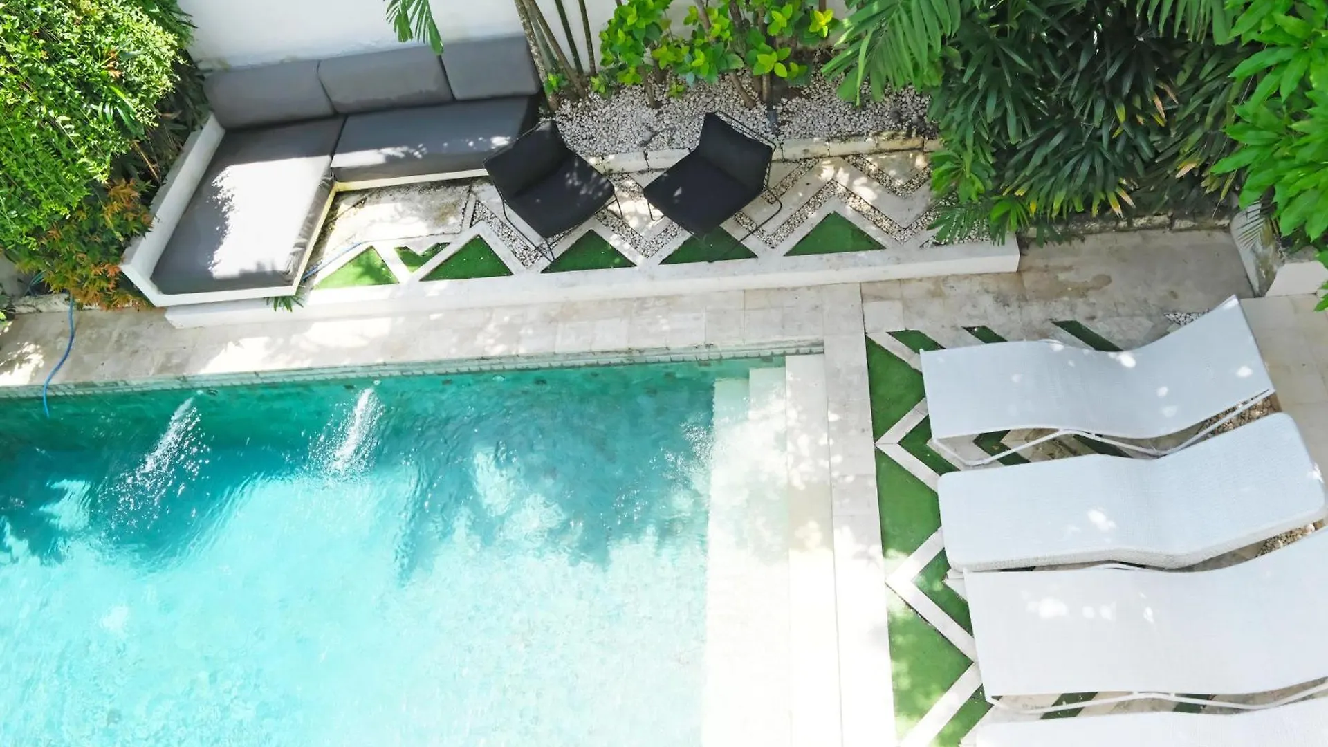 Villa Modern & Central 3 Bedroom plus cinema Seminyak  Indonesia