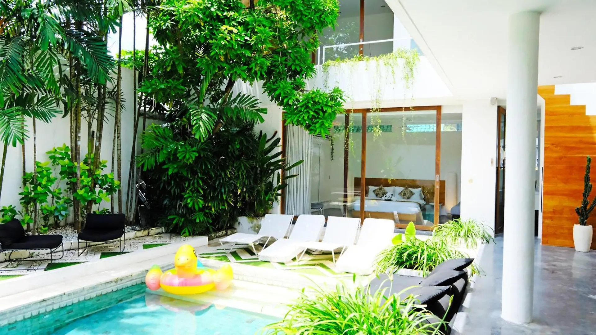 Modern & Central 3 Bedroom plus cinema Seminyak  0*, Seminyak (Bali) Indonesia