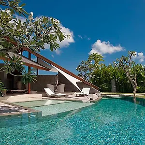 The Layar - Designer And Spa, Chse Certified Seminyak